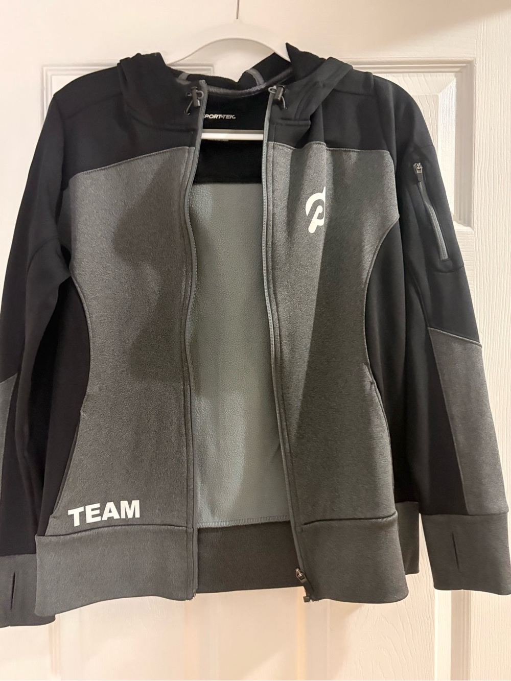 Women's Medium Peloton Black & Gray Team Heavyweight Tech Hoodie
